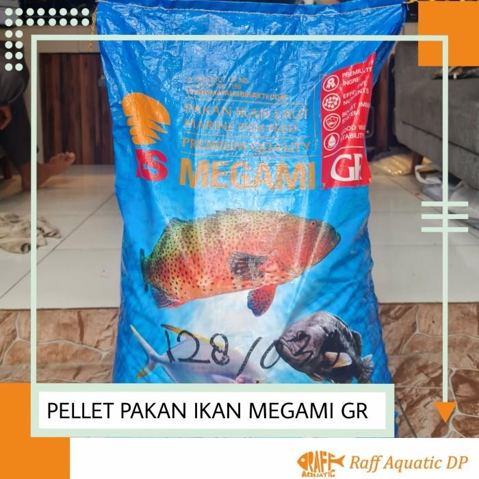 950 gram Pelet Ikan Megami GR Pakan Ikan Tenggelam Sinking Repack
