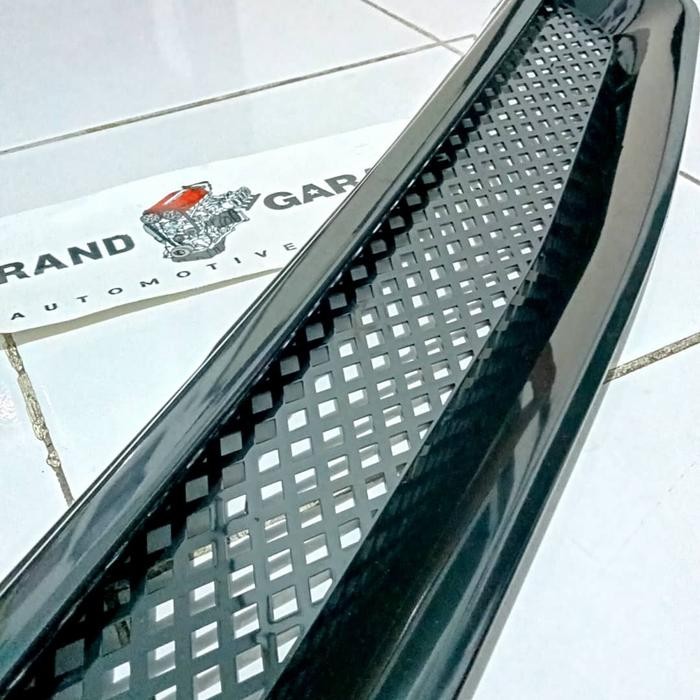 GRILL CIVIC EK / FERIO 1996 - 1998