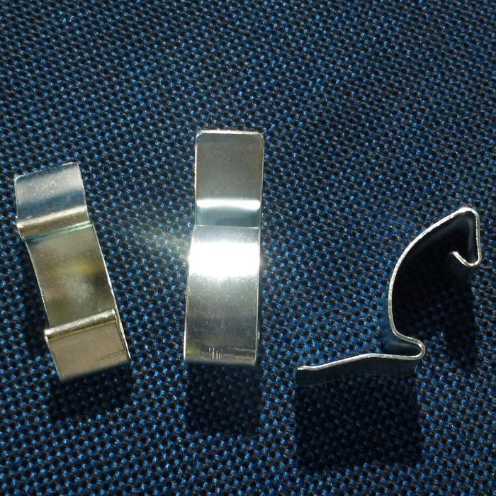 Klem Kawat Kancing Filter Udara Canter Kode 084