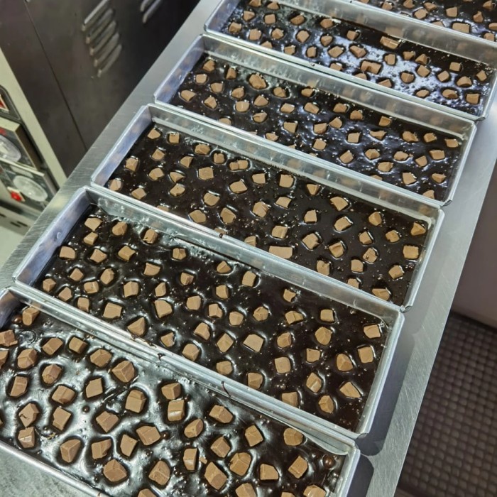 

BROWNIES COMEL (CHOCOMELT) CADBURY KODE 27