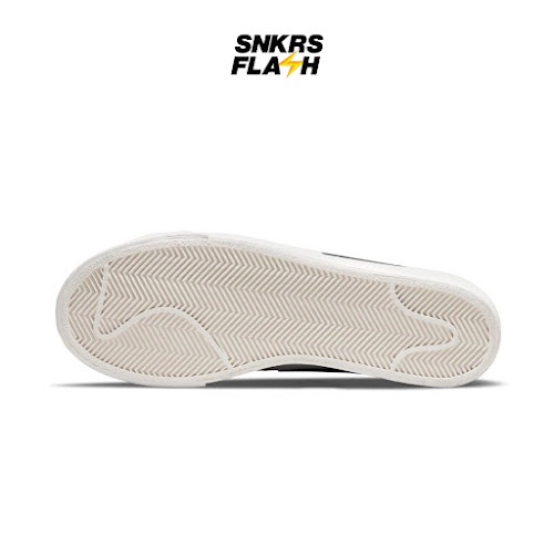 NIKE Blazer Low Platform White Black Sepatu Sneakers Wanita  - DJ0292101 - Size 40