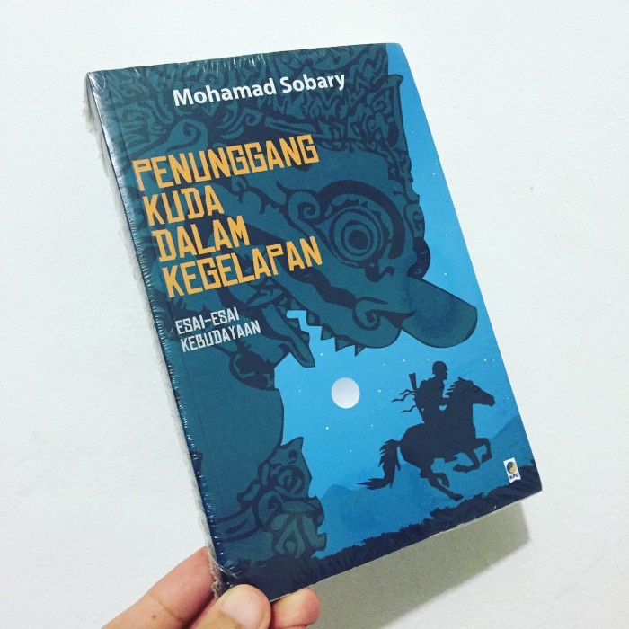 

TERLARIS! Penunggang Kuda dalam Kegelapan