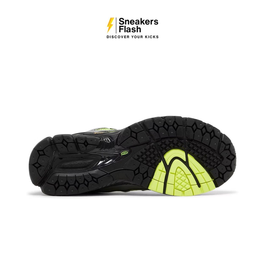 NEW BALANCE 1906R Volt Black Sepatu Sneakers Pria - M1906RCG - Size 42.5