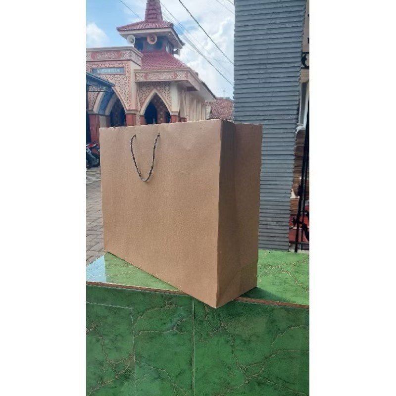 

Paper Bag Coklat Polos Ukuran 45x15x35 (paket 12pcs) |Tas Kertas |Tas kado |Tas Souvenir |Paperbag Hampers