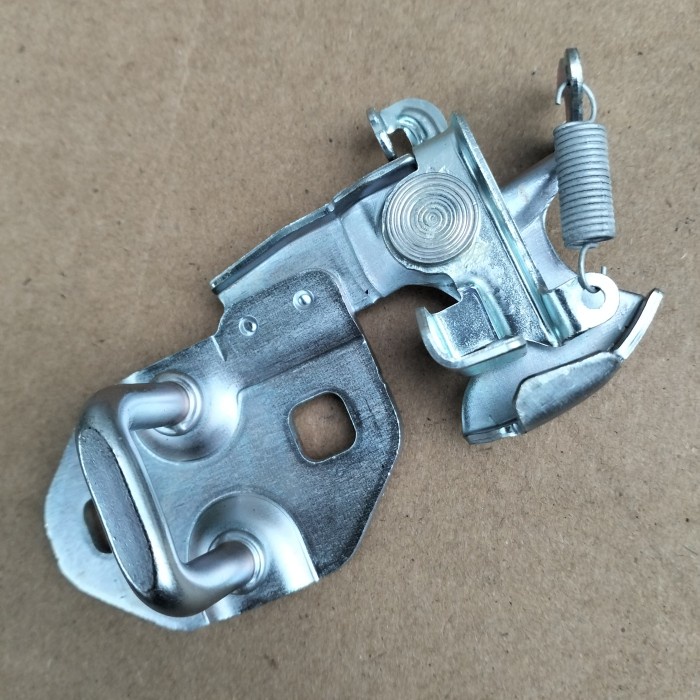 Ori Stricker Door Lock Bagasi Avanza Xenia Lama 2004 - 2011 Striker Asli 100%