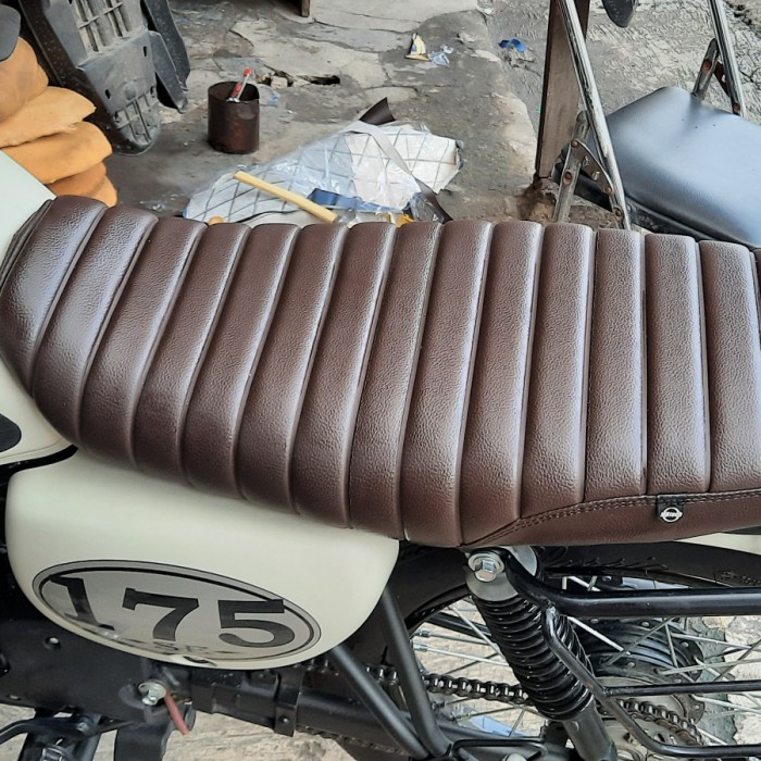 Kulit Jok Motor Kawasaki W175 Custom