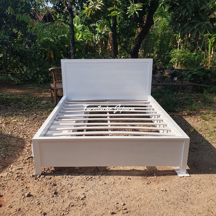 Dipan Tempat Tidur nimalis Laci Kayu Jati Finishing Duco Putih