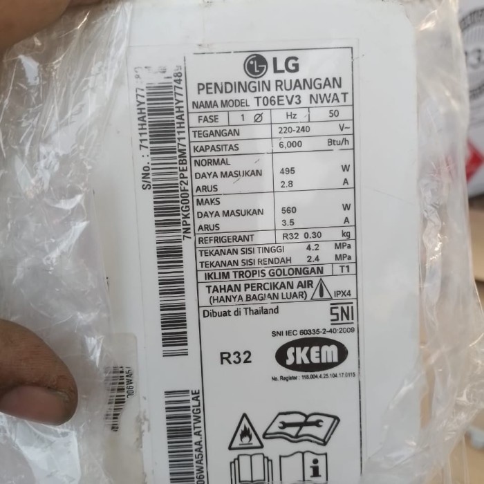 Body Cover Casing Depan Indoor AC 1/2 PK LG Dual Inverter T06EV3 Original Bekas