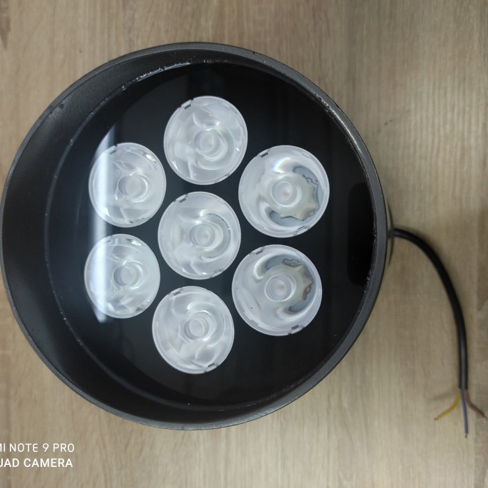 Lampu Sorot Tembak Jarak Jauh Fokus 20Watt