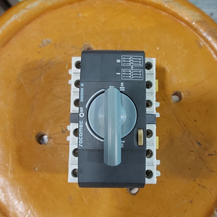 COS SOCOMEC 3P 40A ORIGINAL