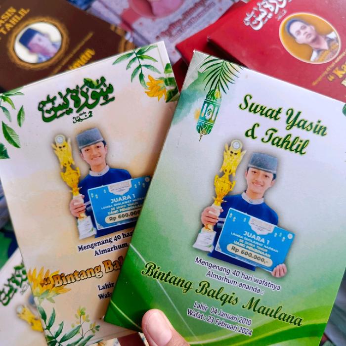 

Promo [ Paket 50 Pcs ] Buku Yasin 128 Halaman Arab, Latin Dan Terjemahan Gratis Pasang Foto Dan
