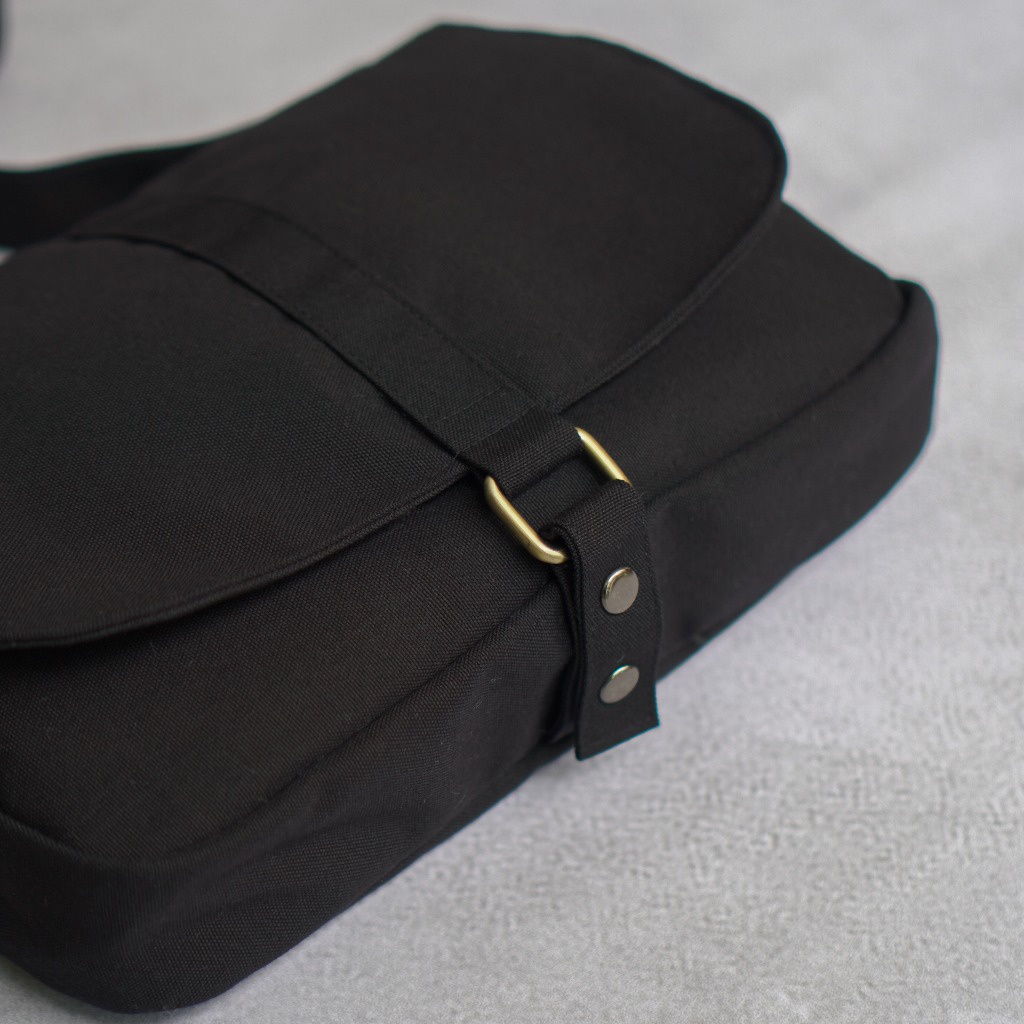 HOT RANU - Thevan Vintage Canvas Sling Bag Black Tas Selempang Kanvas