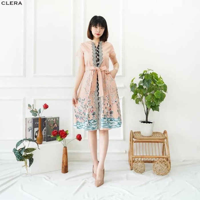 Evercloth Clera Dress Batik Wanita Sabrina Dress Batik Gaun Pesta