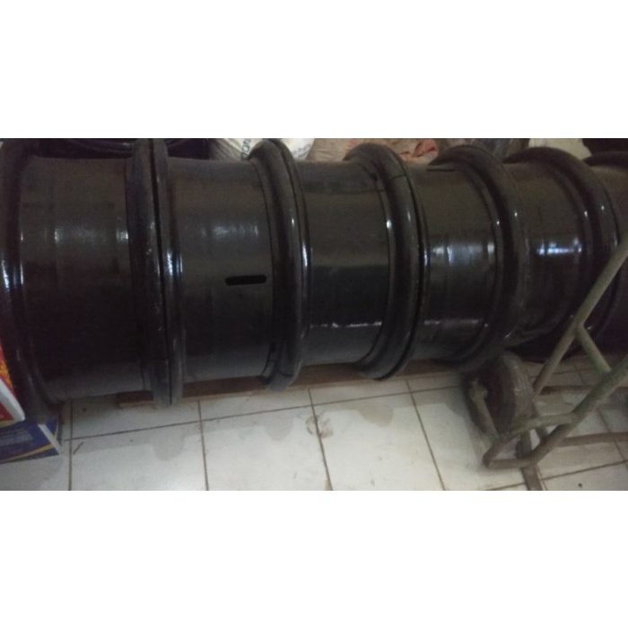 Berkualitas Velg Truk / Tronton Mitsubishi Fuso Hino Izuzu Giga Ring 20 (Lobang 8)