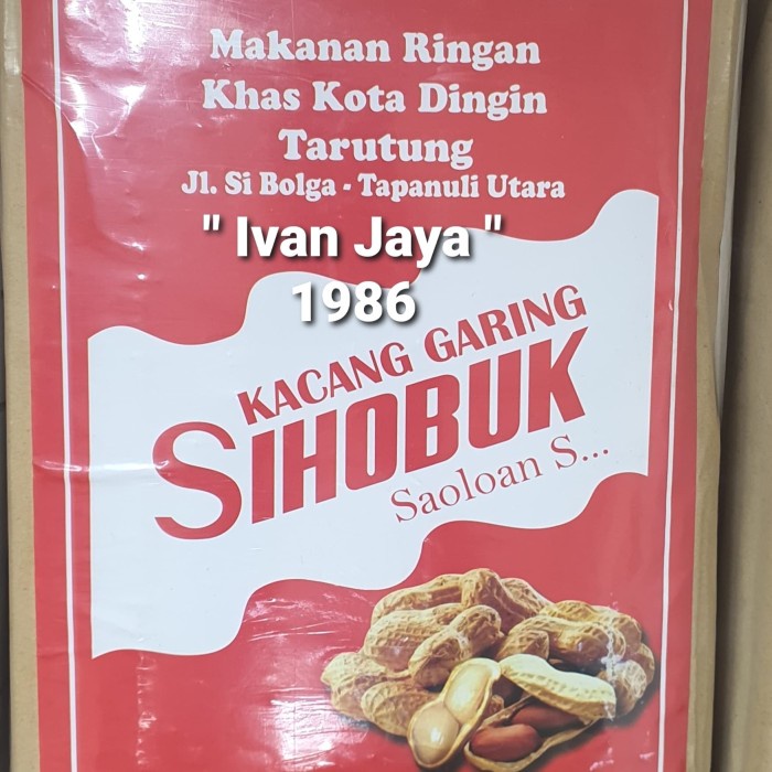 

Kacang sihobuk saoloan medan 5 kg kemasan kaleng