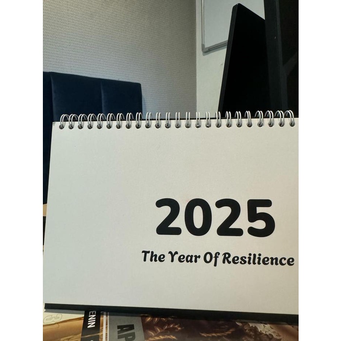 

SALE TERHOTT EXCLUSIVE NIKITA MIRZANI MERCHANDISE 2025 - KALENDAR MEJA READYY