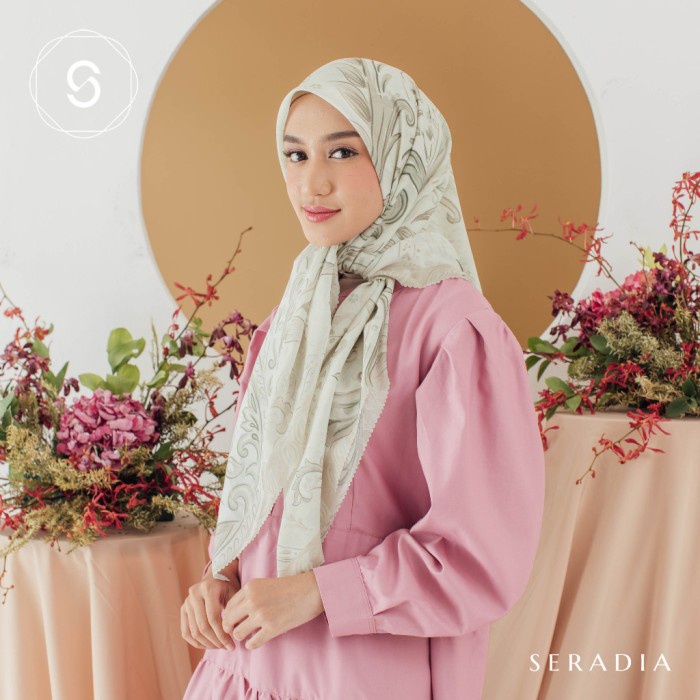 Seradia Hijab Segi Empat Samira