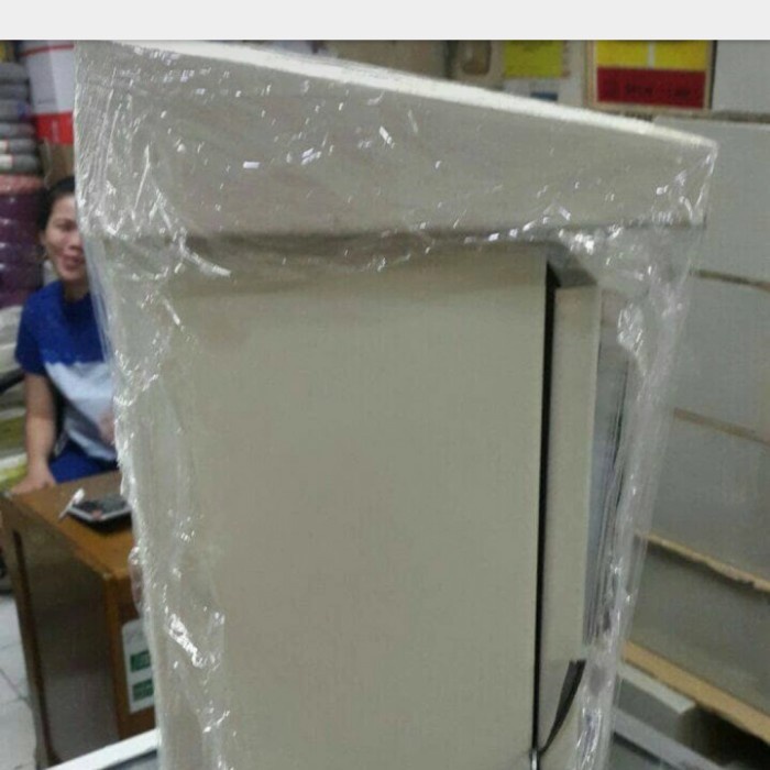 

BARANG TERLARIS box panel 40x60x20 topi plat 1,0