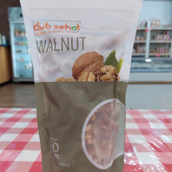 

Club Sehat Walnut 250Gr Food Snacks Cemilan Makanan