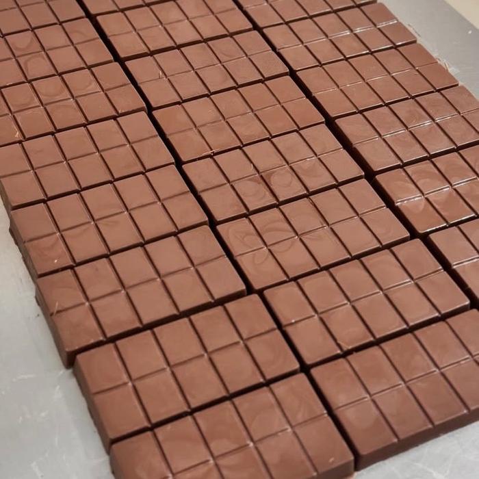 

[GRATIS COKLAT Van Hounten] Jumbo Dubai Coklat Pistachio Kunafa 250 by HNF Premium Dubei Kataifi