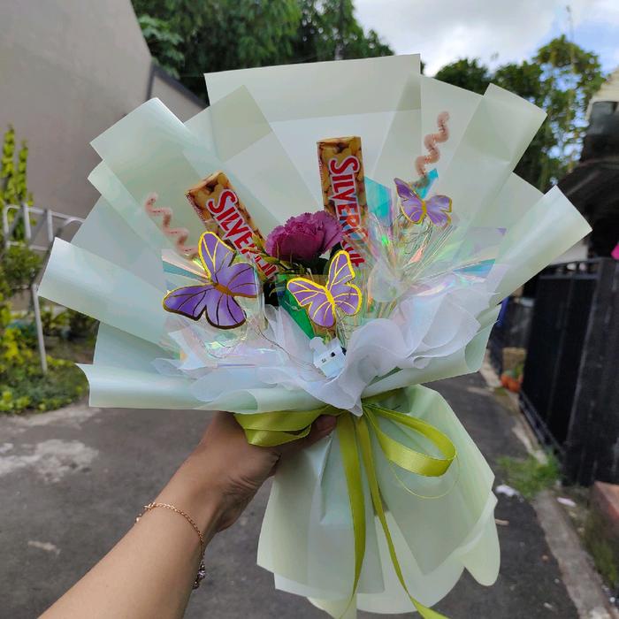 

BUKET KUPU-KUPU & COKELAT LED / BUKET BUNGA UNTUK ANNIVERSARY WISUDA UALNGTAHUN PACAR CEWEK COWOK