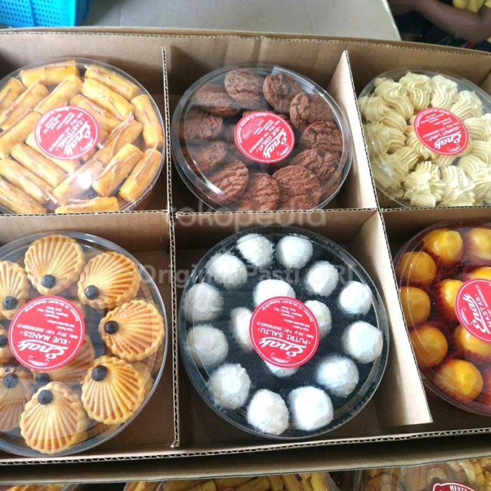 

HAMPERS Lebaran Hari Raya Idul Fitri Kue Kering Toples High Quality 6