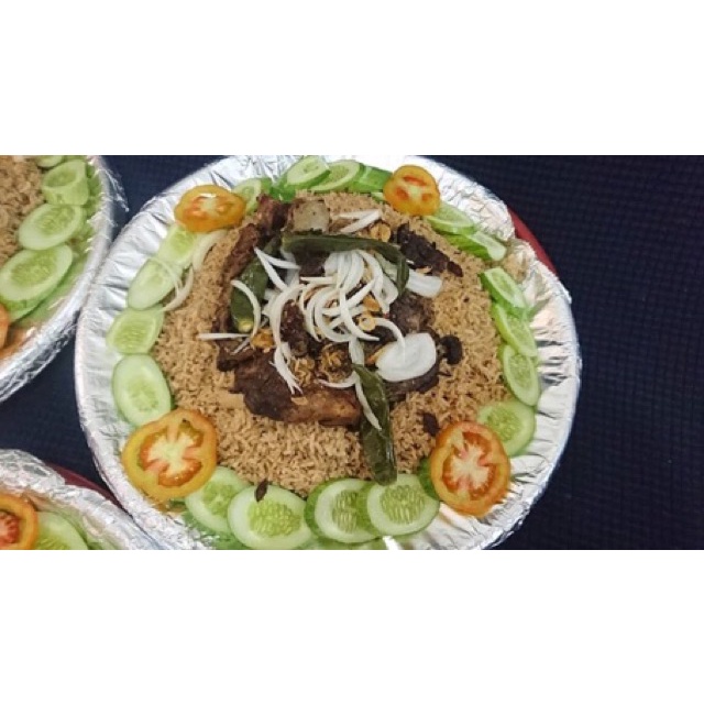 

HJE PAKET LENGKAP BERAS BASMATI PLUS BUMBU BUBUK ISI 50GR NASI KEBULI / BIRYANI Paket Basmati