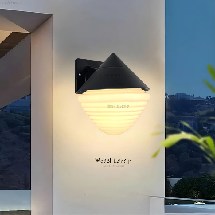 Lampu Dinding Taman Minimalis Waterproof Acrylic Model Bola Bulat