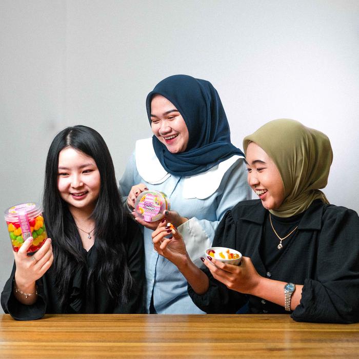 

Promo [Limitededition] Permen Yupi Candy Gummy Jelly Viral Food Snack Halal Apple Sweet Candy Ready
