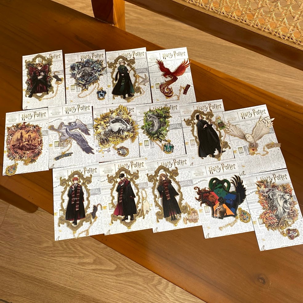 

IK! Bookmarks Pembatas Buku Penanda Buku Rantai Gantungan Hogwarts Slytherin Castle Hippogriff