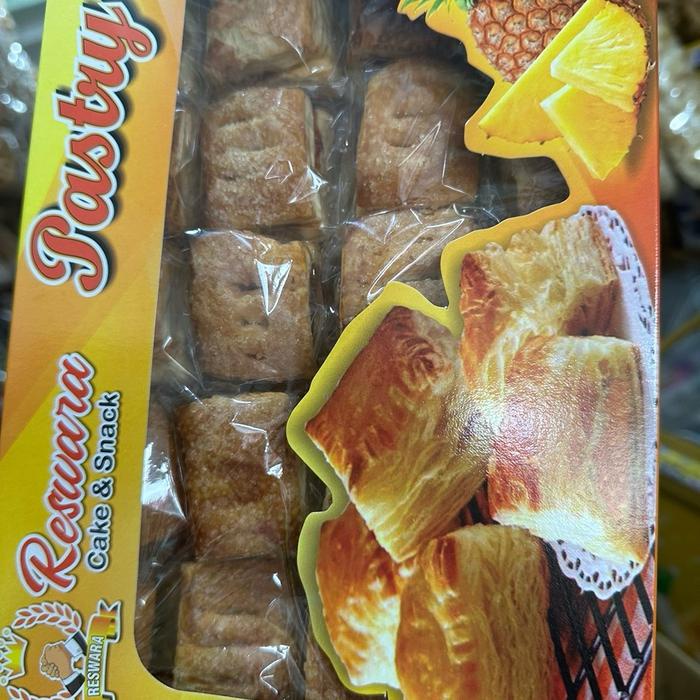 

RESWARA PASTRY CAKE&SANCK rasa coklat dan nanas isi 20pcs Cemilan