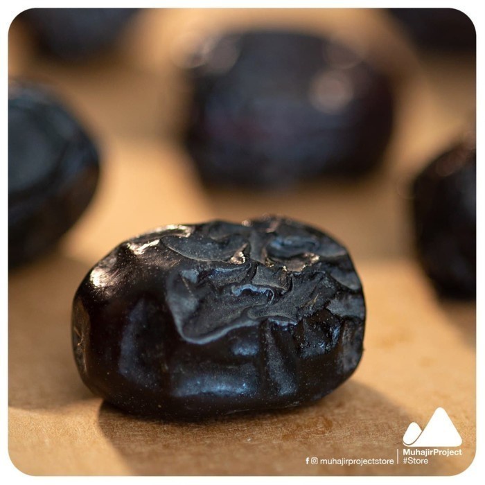 

Kurma Raja AJWA (Premium Super)