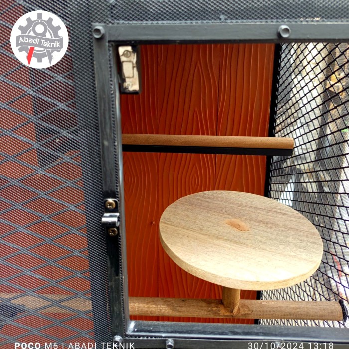 Sangkar Kandang Umbaran Ternak Burung Koloni Besi Lovebird Sun Conure Burung Hantu Universal