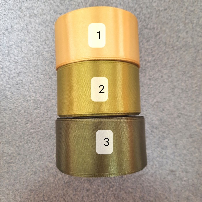 

SOUVEN- Pita Satin Besar Lebar 1.5 inci 4 cm Warna Emas Gold Harga Per Rol