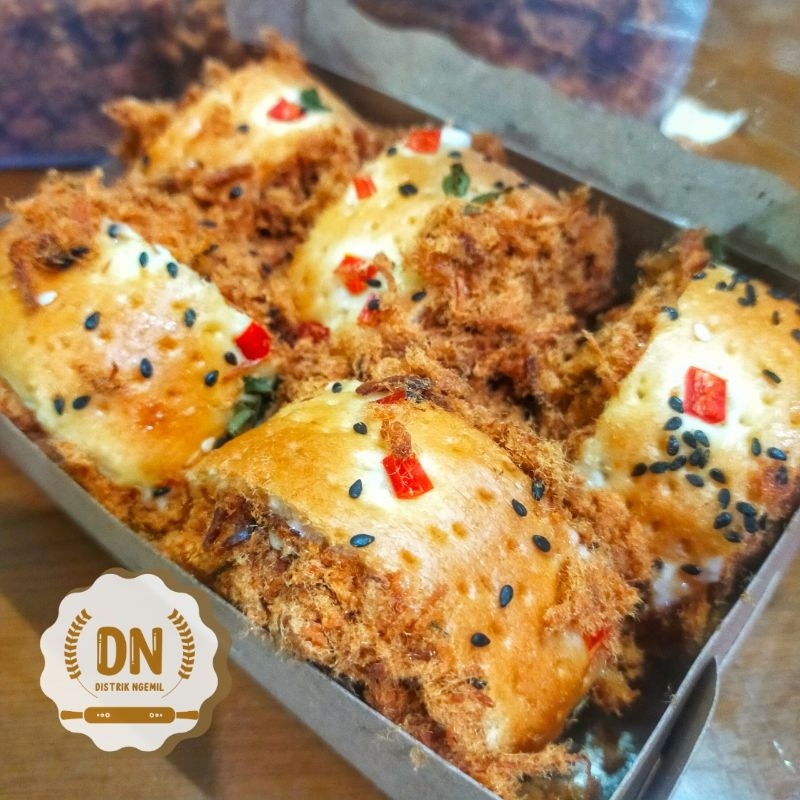 

HJ Roti Abon Pedas isi 5