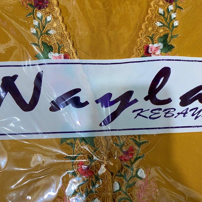 Motif Ubur Ubur Kebaya Encim Nayla Bahan Katun Toyobo