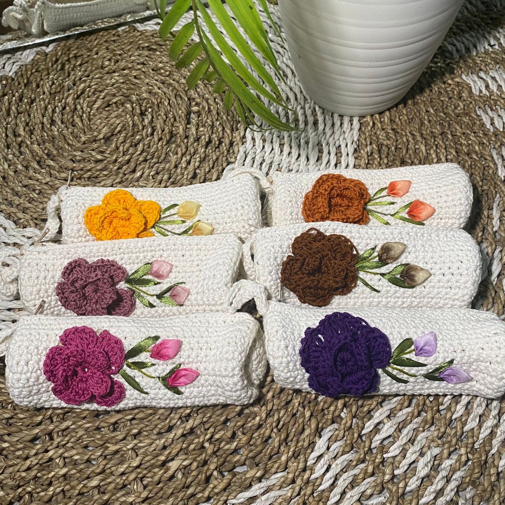 

Tempat Pensil Rajut Handmade Warna Bunga Random