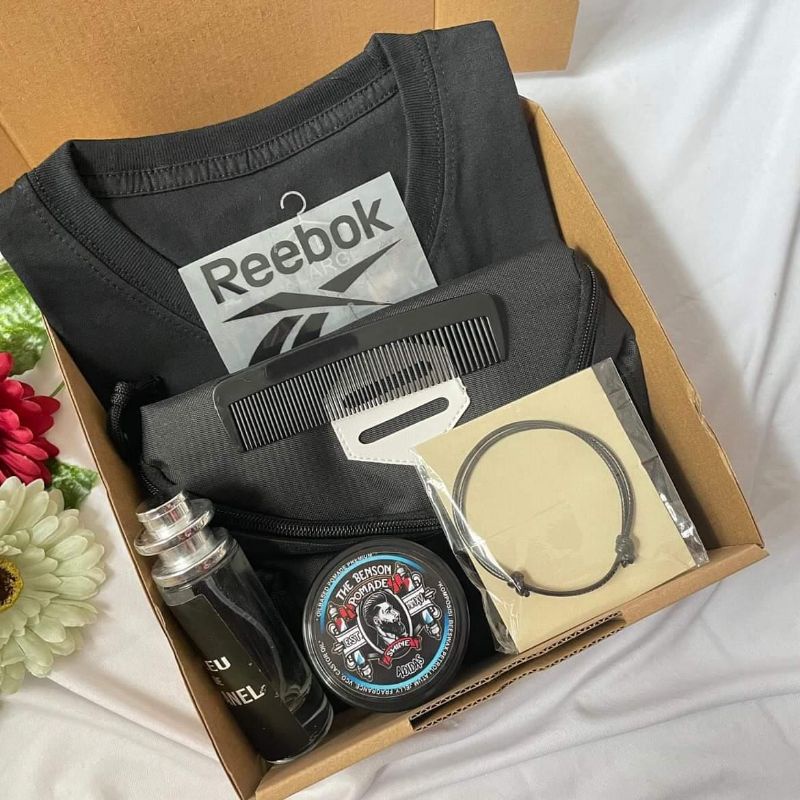 

HJ PROMO HAMPERS GIFTBOX KADO COWOK WISUDA ULANG TAHUN ANNIVERSARY BUAT SAHABAT TEMEN DAN PASANGAN