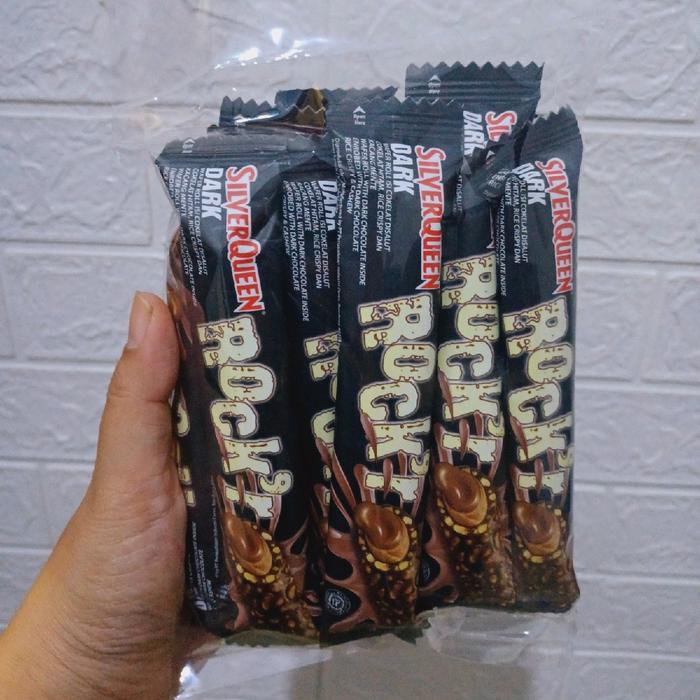 

Cokelat Silverqueen Rockr isi 12