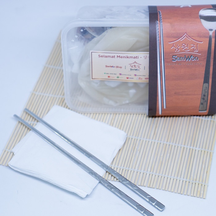 

FROZEN SAMGYETANG 1 PORSI 650GR - TO EAT /SUP AYAM GINSENG KOREA