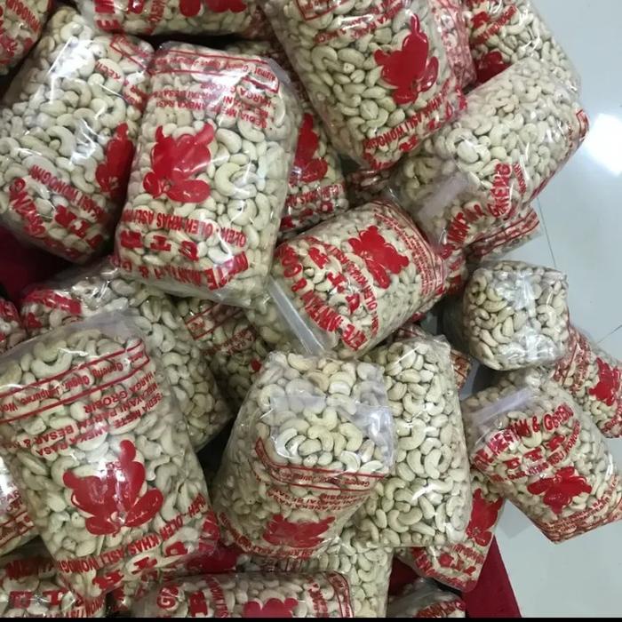 

PREMIUM Kacang mete wonogiri MENTAH KERING Mede Food MENTAH KERING Snacks