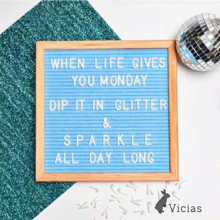 

[tmr] - ARD01 - Papan Huruf DIY / Felt Letter Board Home Decor - 25x25 cm