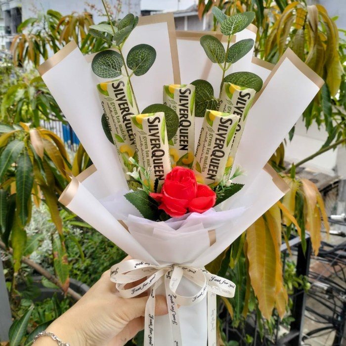 BUKET COKLAT 5 PCS BUKET SILVERQUEEN CHUNKY CADBURY BUCKET