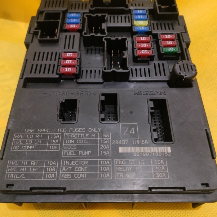 Ipdm Box Sekring Nissan March Original