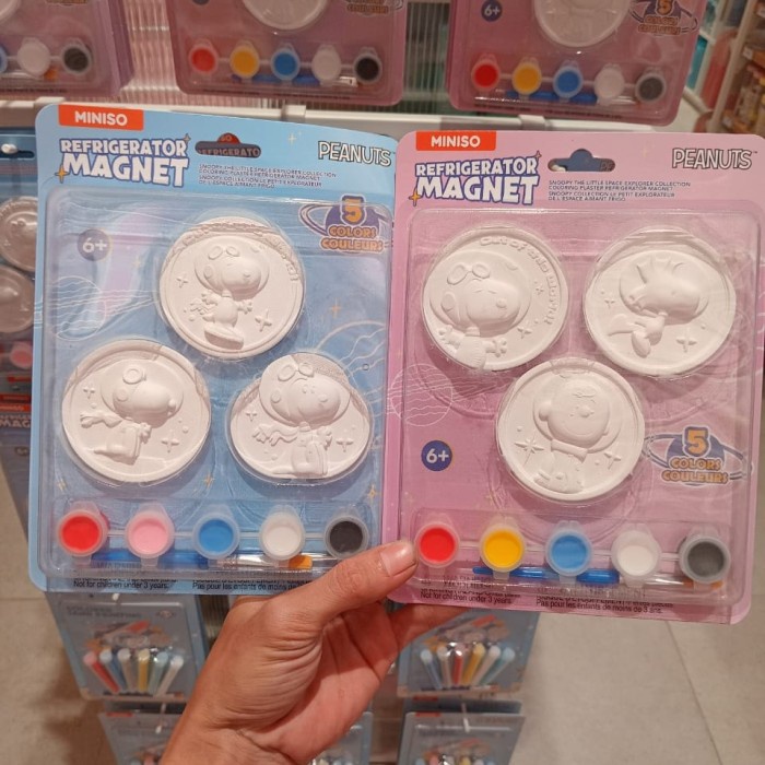MAINAN MEWARNAI MAGNET KULKAS - MINISO SNOOPY THE LITTLE SPACE EXPLORER COLLECTION COLORING PLASTER