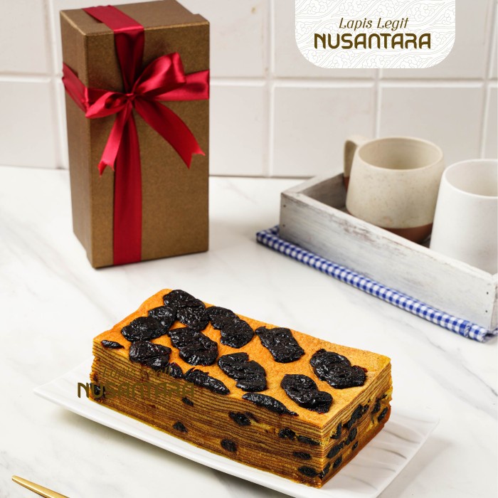 

Kue Lapis legit 20x10 PRUNES Wisjman HALAL (KUALITAS PREMIUM)