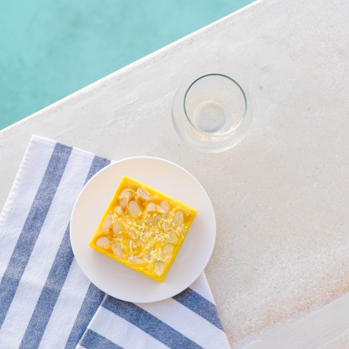 

Lapis Legit Keto Premium Ukuran 10x10 Tanpa Terigu Rendah Karbo Halal