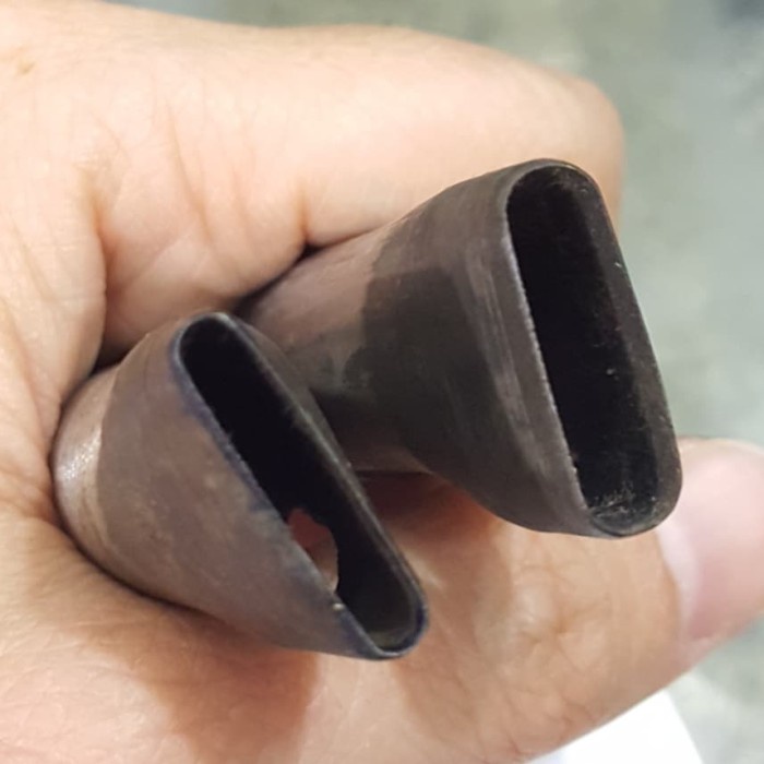 

Jual [READY] Plong Pembolong Oval 20mm