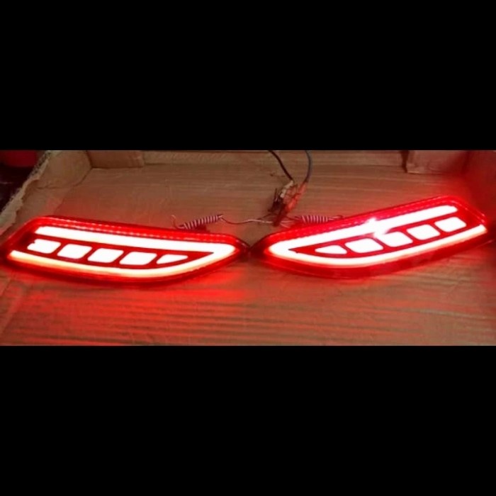 Lampu reflektor bumper mobil Honda HRV