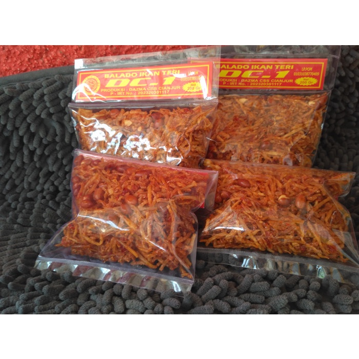 

teri kacang kentang balado 200gr